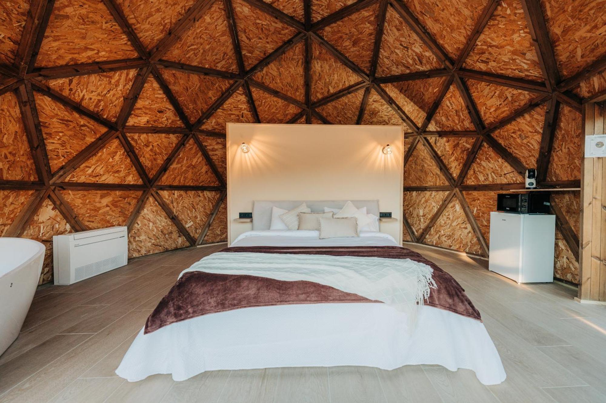 El Moli Glamping Ξενοδοχείο Adzaneta Εξωτερικό φωτογραφία